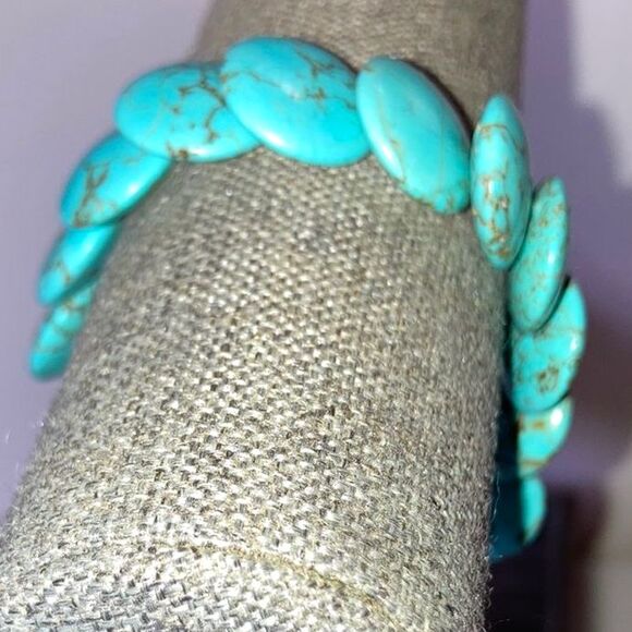 AZTEC SOUTHWESTERN Stretch Bracelet Turquoise Round Flat Stones 8 inch Diameter - Picture 5 of 7